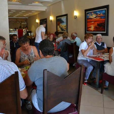 Hotel Al Amal Tiznit Bagian luar foto
