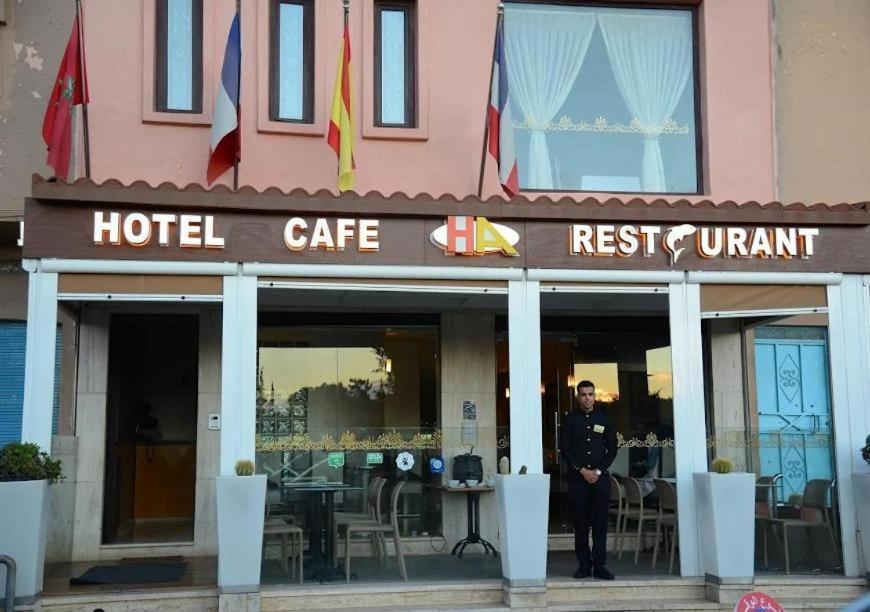 Hotel Al Amal Tiznit Bagian luar foto